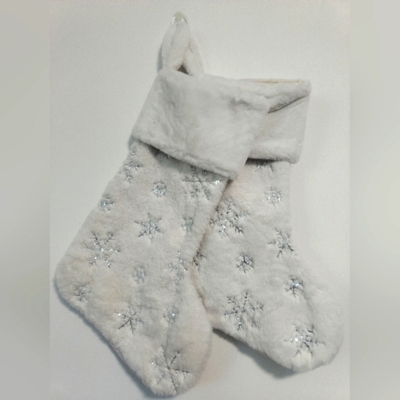 Meriwoods Other - [5 x $20] New  Pair Holiday Silver White Stockings